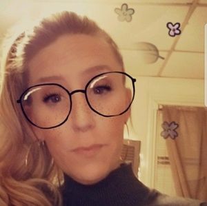 Meet your Posher, Kara